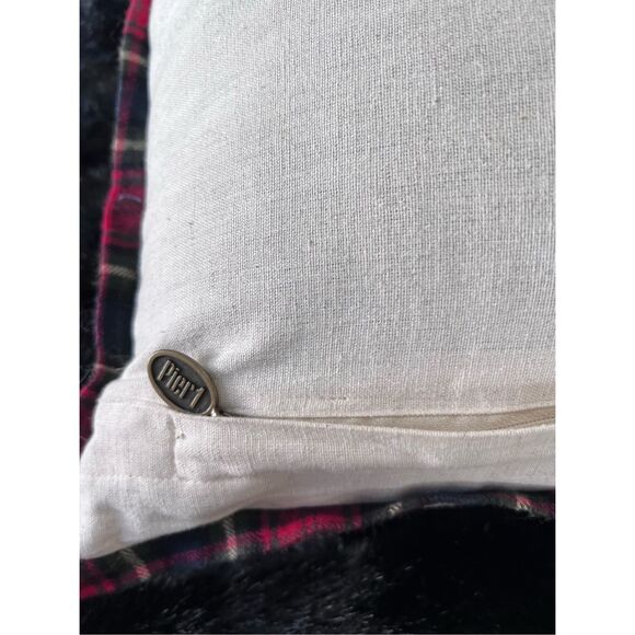 Pier 1 Imports Pier One Imports Christmas Embroidered Birds Red Cardinals 16.5-i - Picture 5 of 5